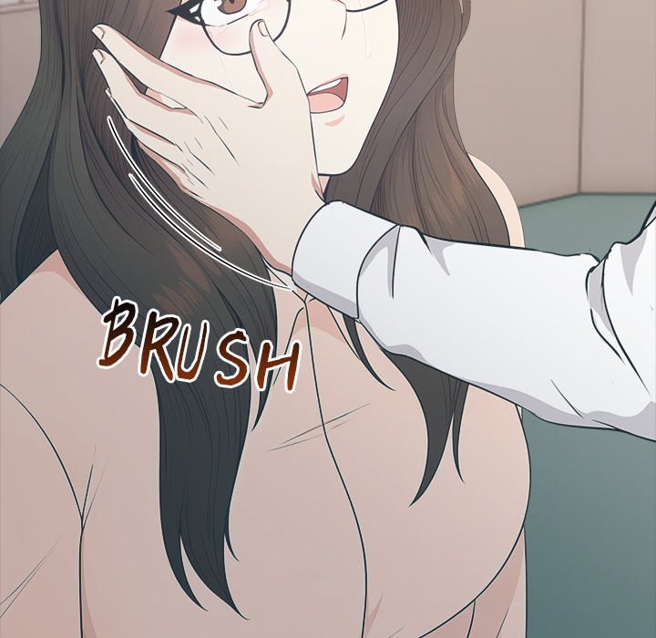 Under Her Desk Chapter 11 - Manhwa18.com