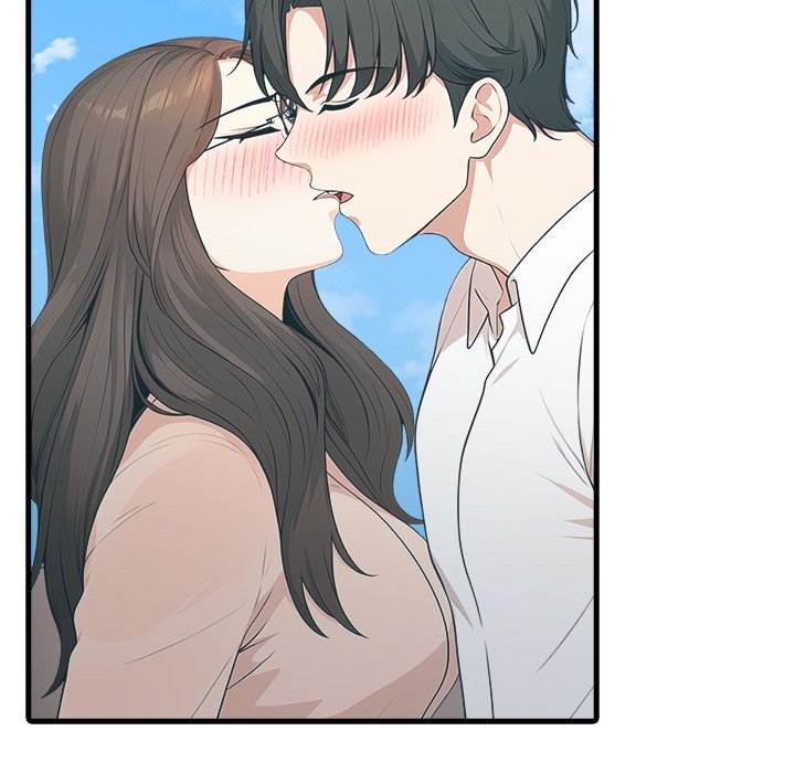 Under Her Desk Chapter 11 - Manhwa18.com