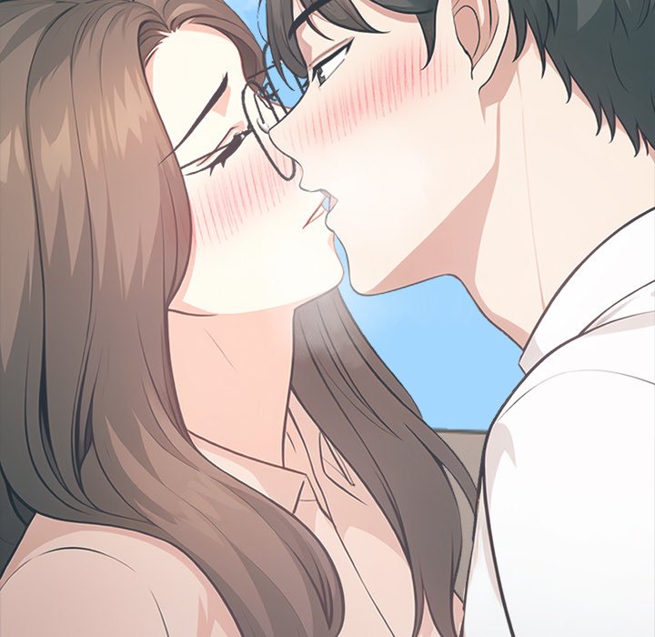 Under Her Desk Chapter 11 - Manhwa18.com