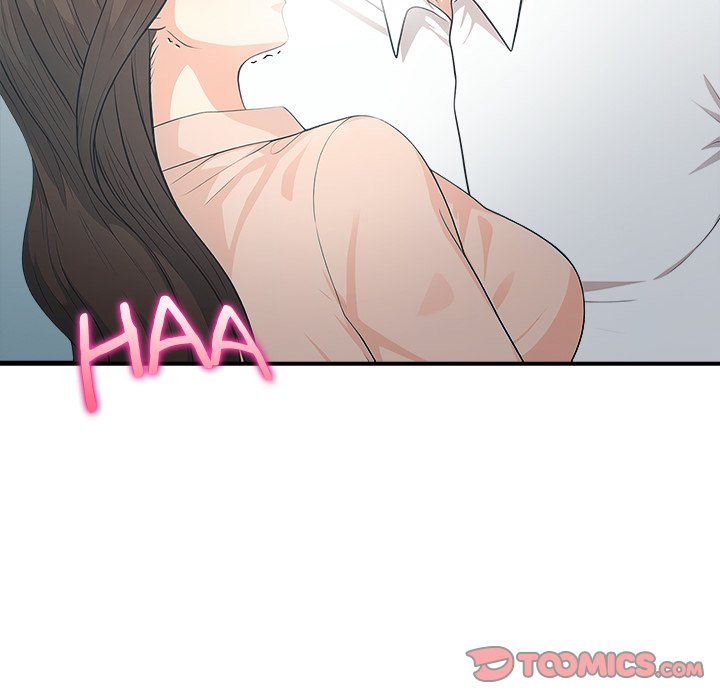 Under Her Desk Chapter 11 - Manhwa18.com