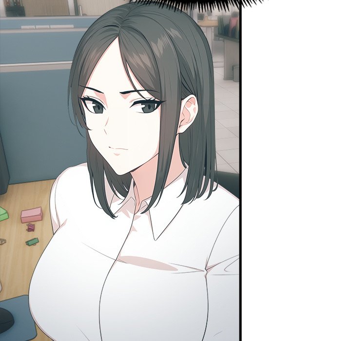Under Her Desk Chapter 11 - Manhwa18.com