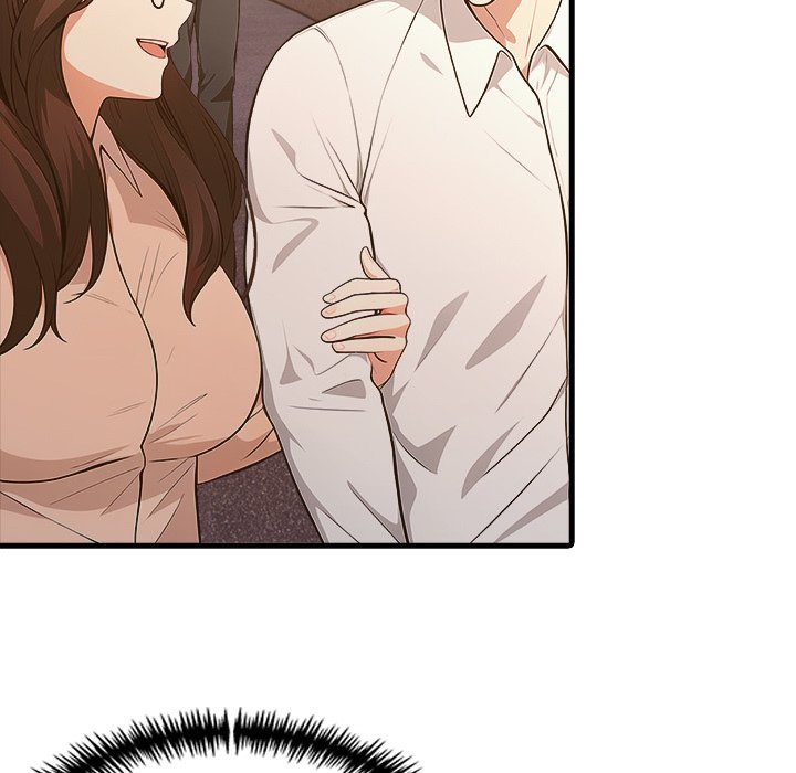 Under Her Desk Chapter 11 - Manhwa18.com