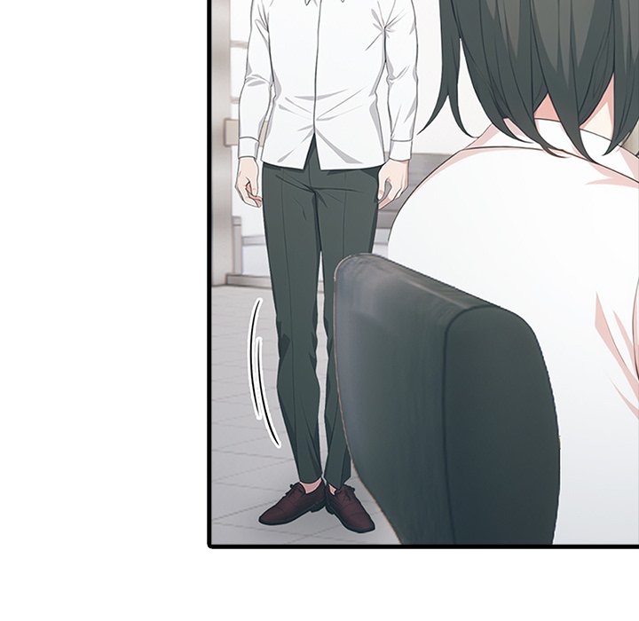 Under Her Desk Chapter 11 - Manhwa18.com