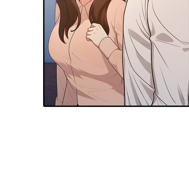 Under Her Desk Chapter 11 - Manhwa18.com