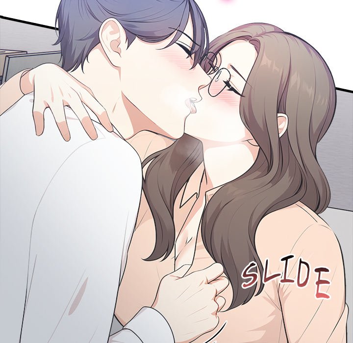 Under Her Desk Chapter 13 - Manhwa18.com