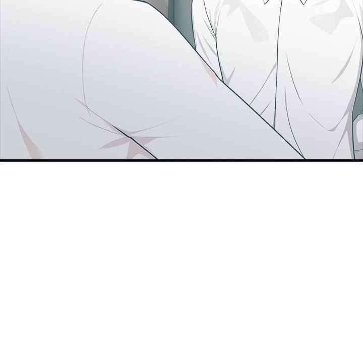 Under Her Desk Chapter 17 - Manhwa18.com