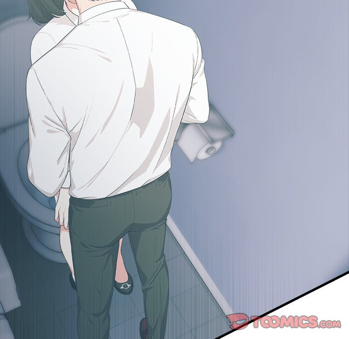 Under Her Desk Chapter 17 - Manhwa18.com
