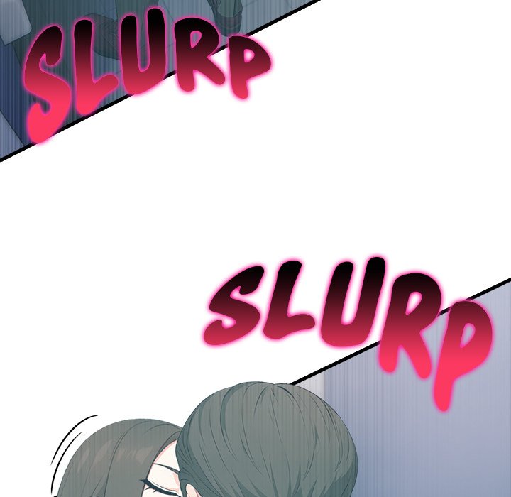 Under Her Desk Chapter 17 - Manhwa18.com