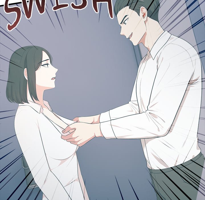 Under Her Desk Chapter 17 - Manhwa18.com