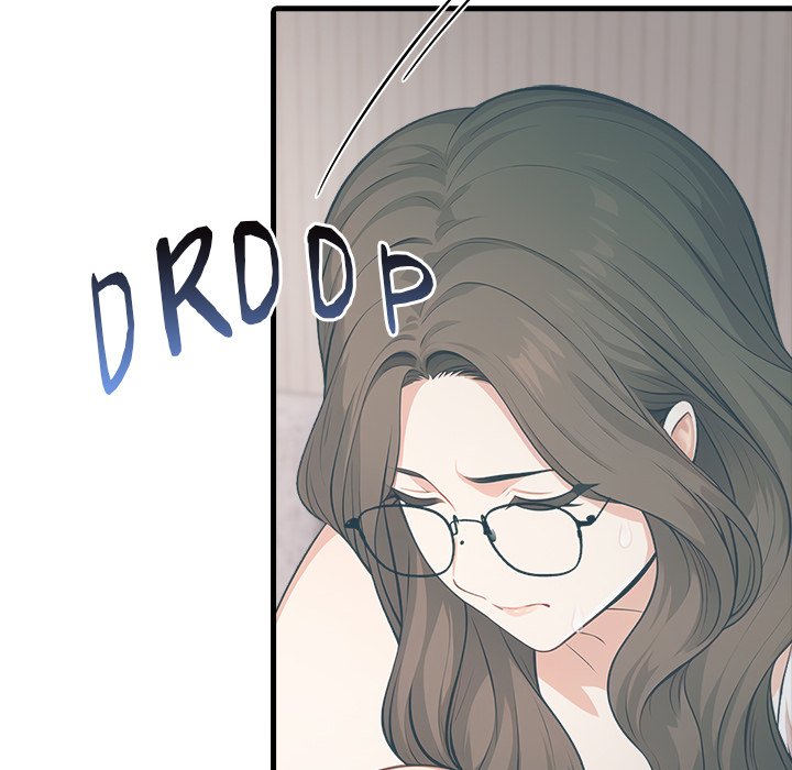 Under Her Desk Chapter 17 - Manhwa18.com