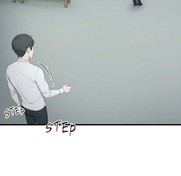 Under Her Desk Chapter 10 - Manhwa18.com