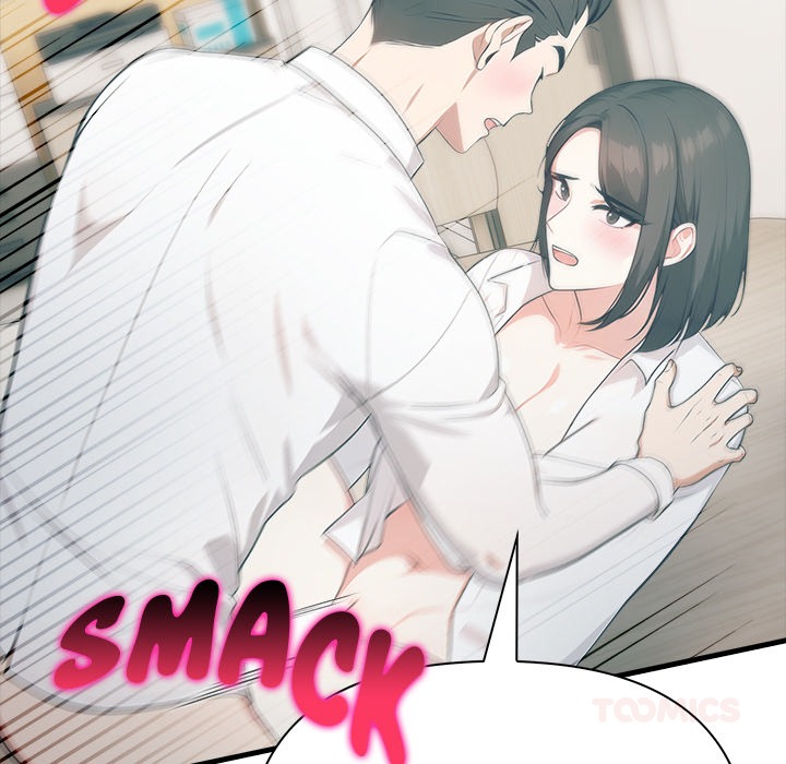 Under Her Desk Chapter 20 - Manhwa18.com