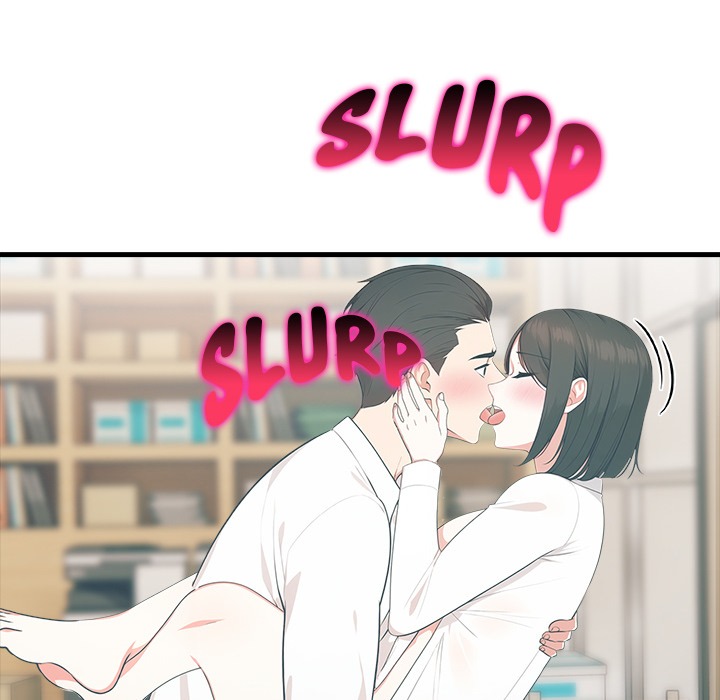 Under Her Desk Chapter 20 - Manhwa18.com