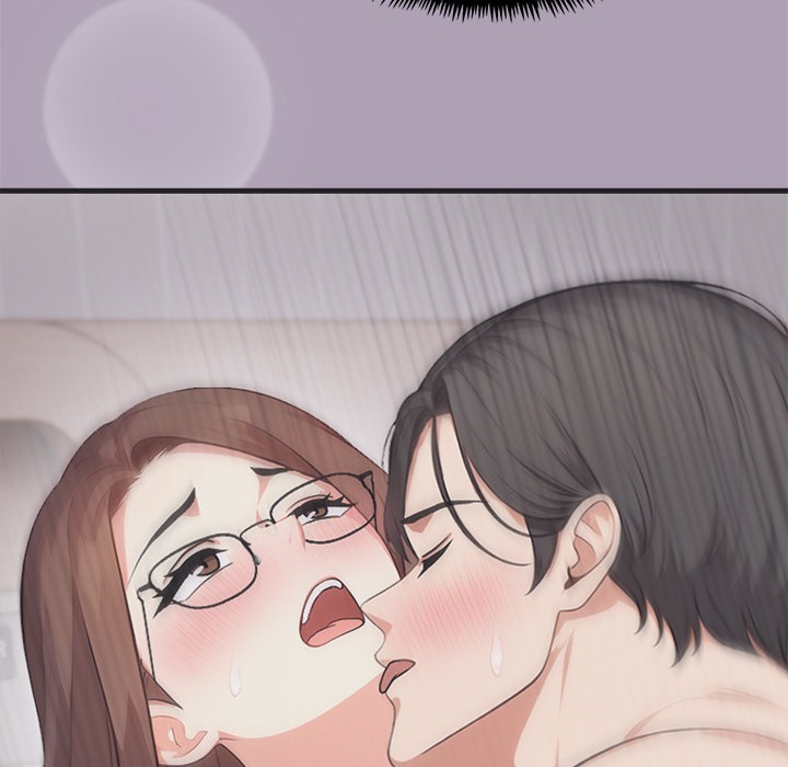 Under Her Desk Chapter 20 - Manhwa18.com