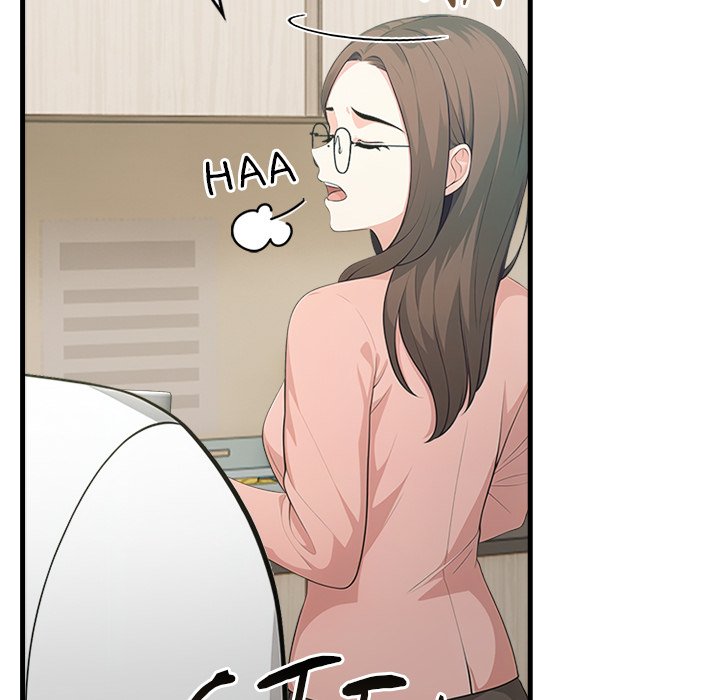 Under Her Desk Chapter 4 - Manhwa18.com