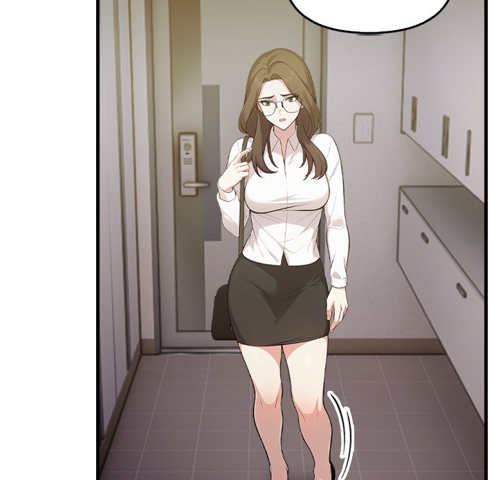 Under Her Desk Chapter 4 - Manhwa18.com