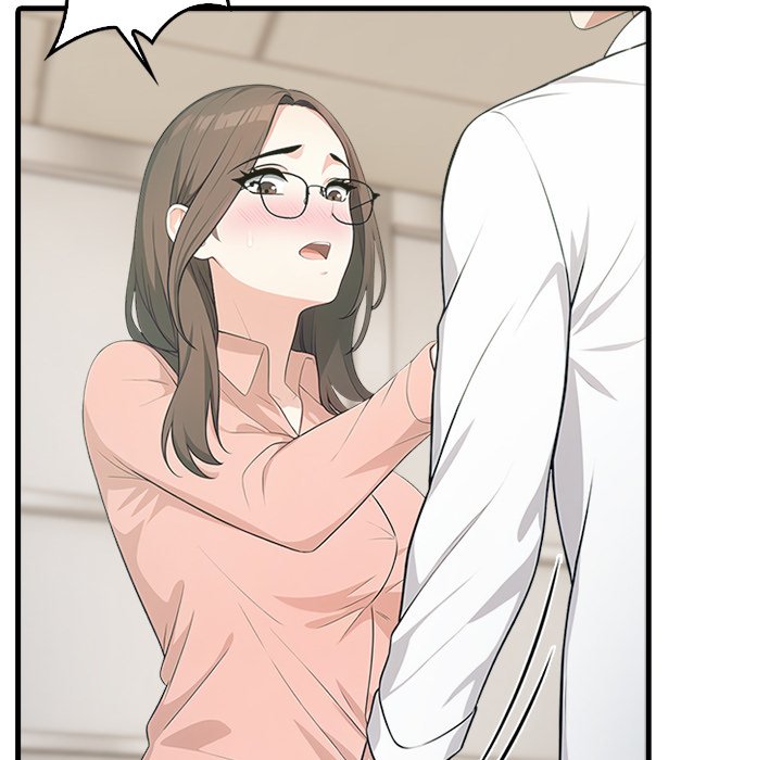 Under Her Desk Chapter 4 - Manhwa18.com