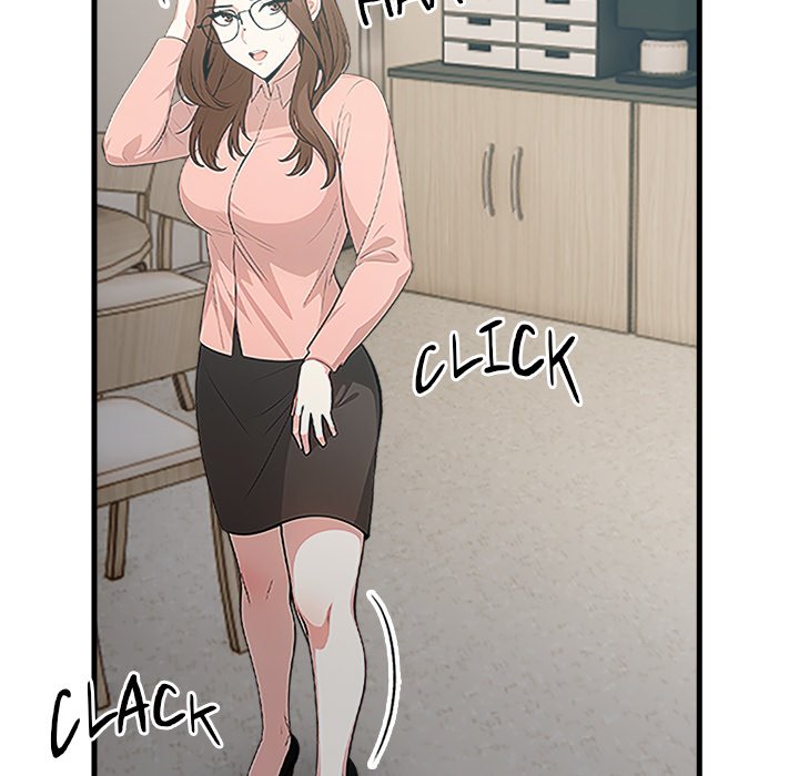 Under Her Desk Chapter 5 - Manhwa18.com