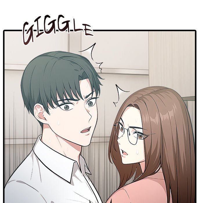 Under Her Desk Chapter 5 - Manhwa18.com