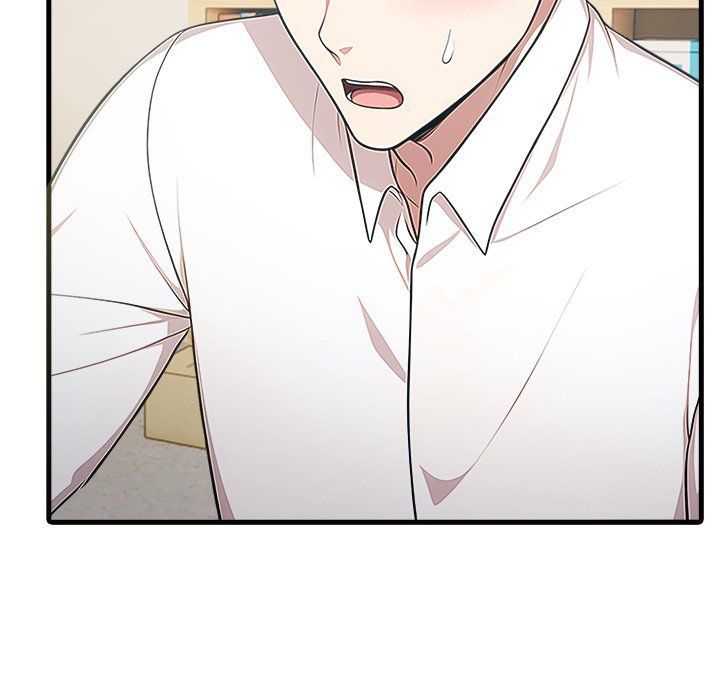 Under Her Desk Chapter 5 - Manhwa18.com