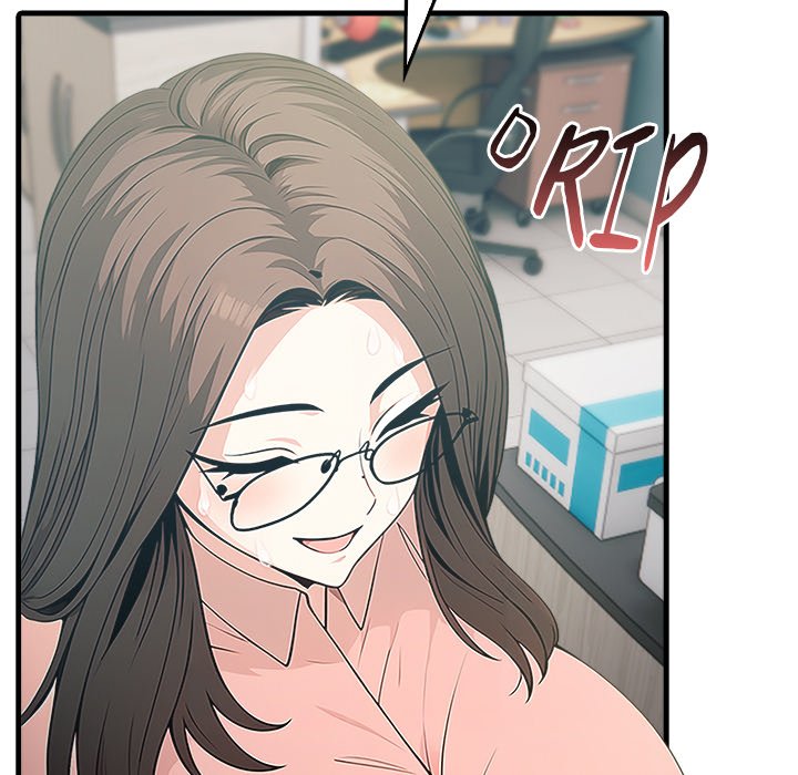 Under Her Desk Chapter 5 - Manhwa18.com