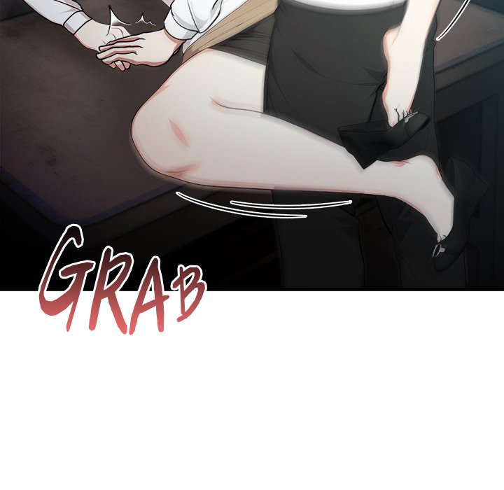 Under Her Desk Chapter 6 - Manhwa18.com