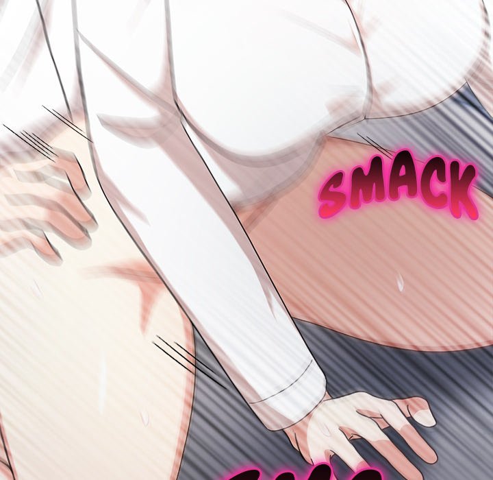 Under Her Desk Chapter 6 - Manhwa18.com