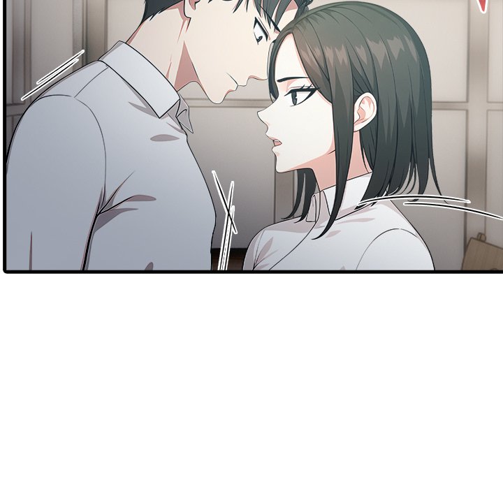 Under Her Desk Chapter 6 - Manhwa18.com