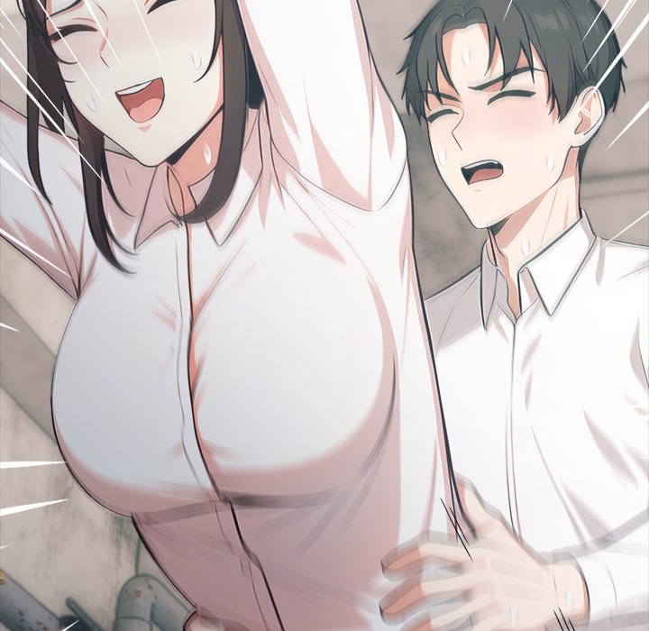 Under Her Desk Chapter 6 - Manhwa18.com
