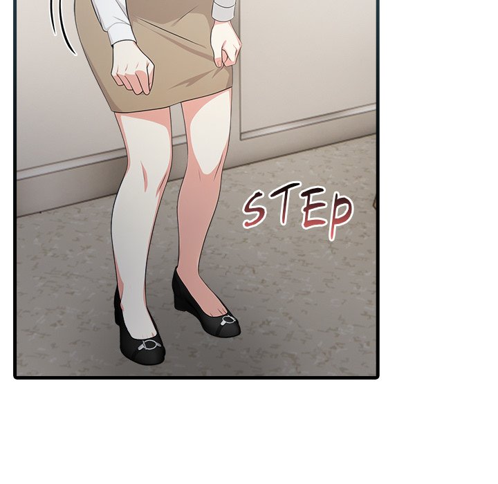 Under Her Desk Chapter 6 - Manhwa18.com
