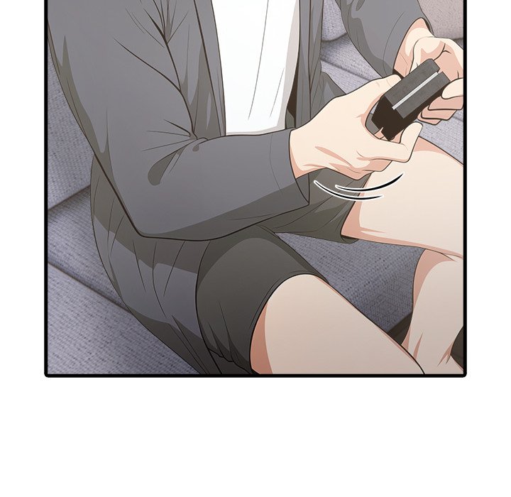 Under Her Desk Chapter 7 - Manhwa18.com