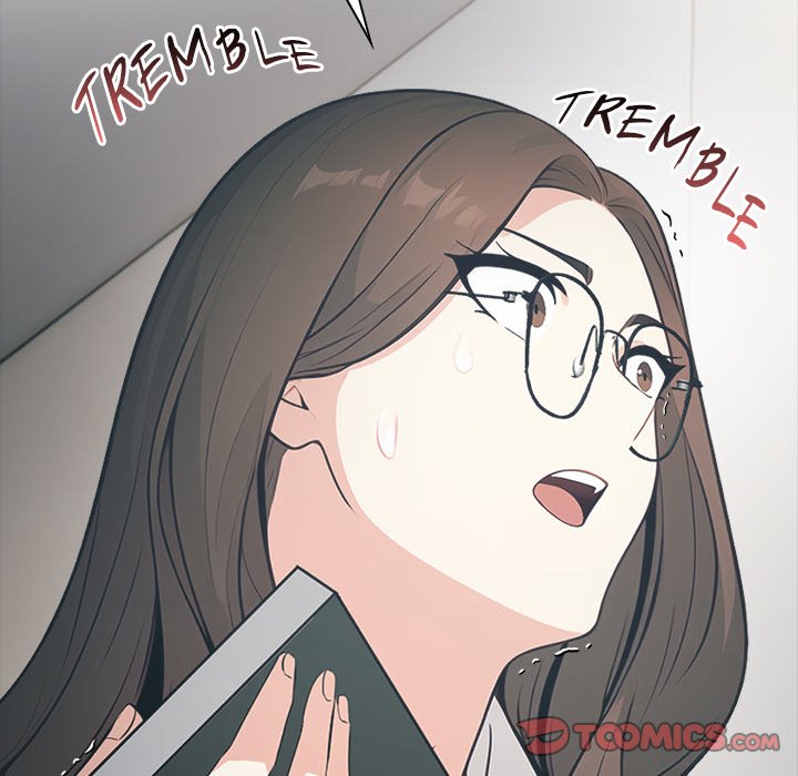 Under Her Desk Chapter 8 - Manhwa18.com
