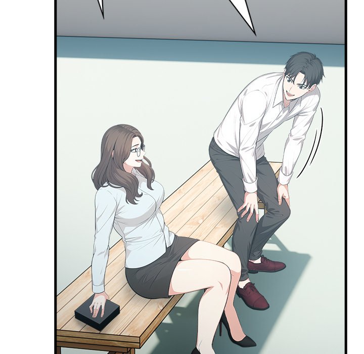 Under Her Desk Chapter 8 - Manhwa18.com