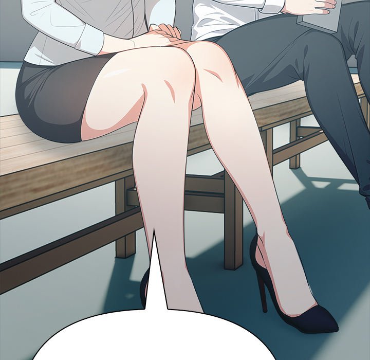 Under Her Desk Chapter 8 - Manhwa18.com