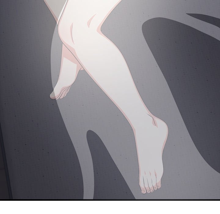 Under Her Desk Chapter 9 - Manhwa18.com
